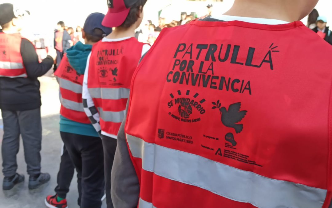 Niñas y niños del CEIP Santos Mártires proponen una Patrulla por la Convivencia en el Día Escolar de la Paz