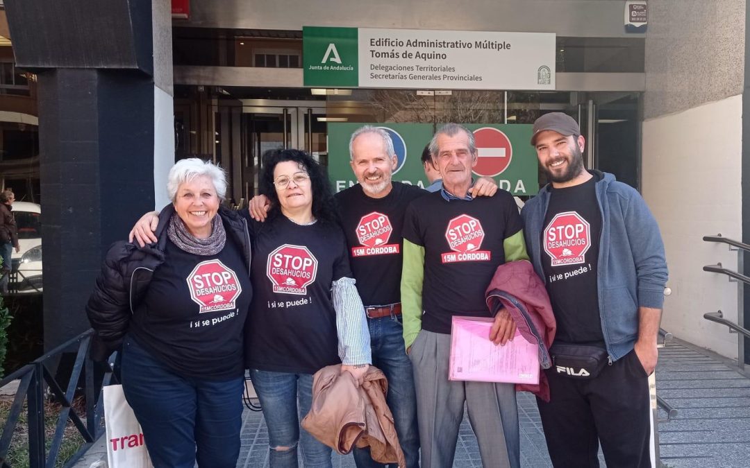 15M-Stop Desahucios pide a la Delegada de Vivienda de la Junta el aumento del parque público de vivienda