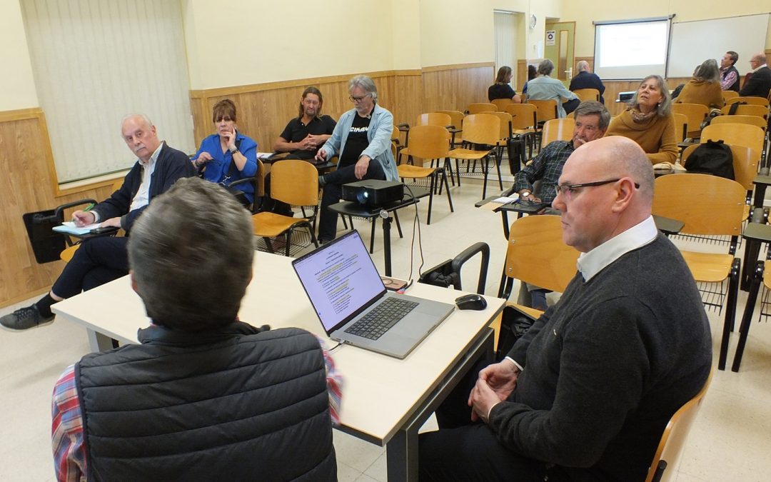 Las asociaciones vecinales del distrito Centro preparan una batería de reivindicaciones para el nuevo PGOM